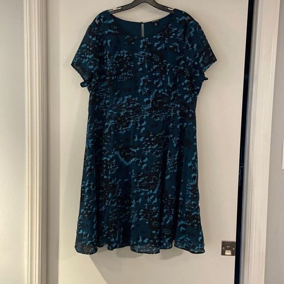torrid Dresses & Skirts - Torrid dress 20